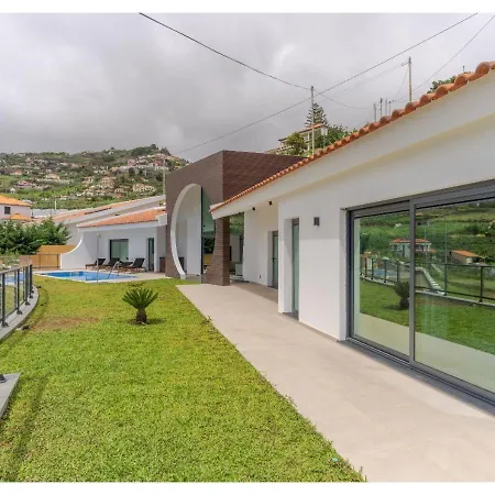 Vila Point Of Sun Villa