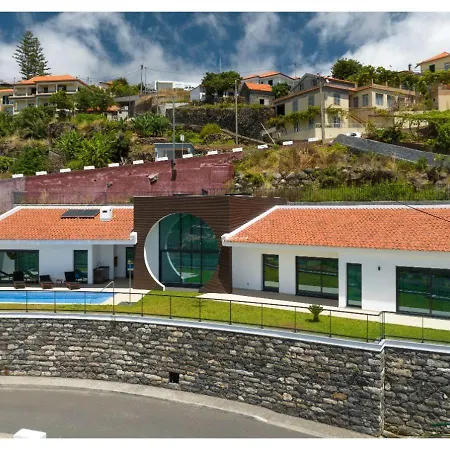 Vila Point Of Sun Villa