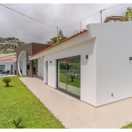 Vila Point Of Sun Villa